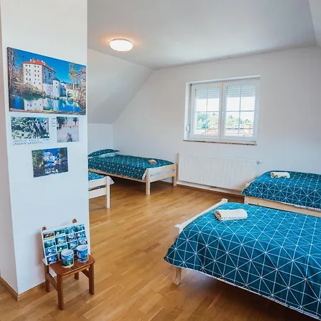 Homestay Sneznik Stari Trg pri Lozu