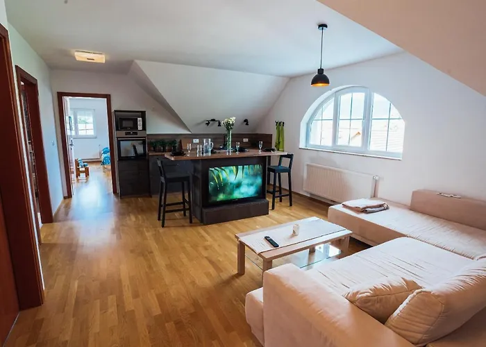 Sneznik * Stari Trg pri Lozu